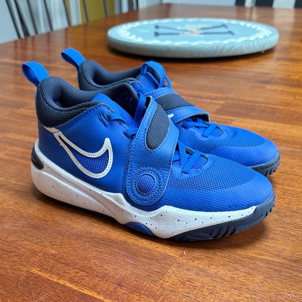 Like New Nike Kids Basketball Sneakers